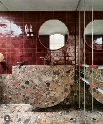 Rot marinierter Granit